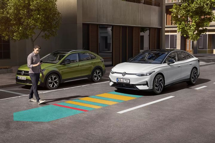 Keeps its distance. And sticks to speed limits. image