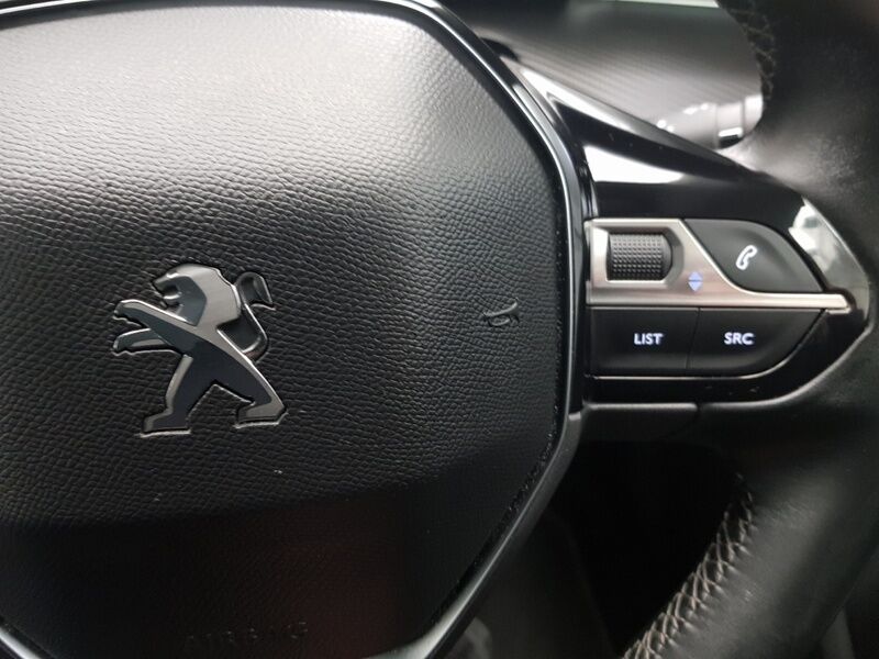 More views of Peugeot 508 