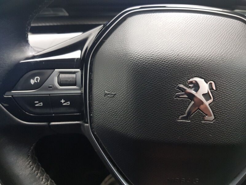 More views of Peugeot 508 