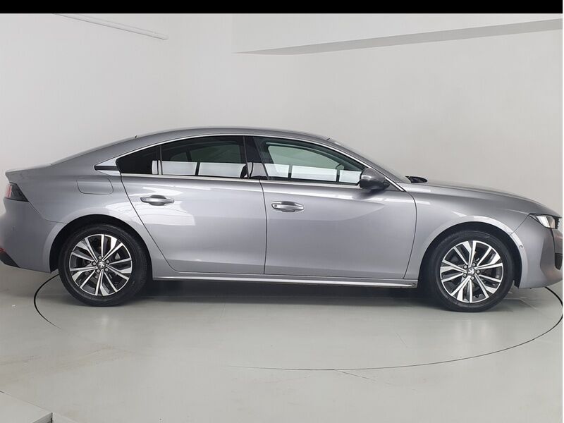 More views of Peugeot 508 