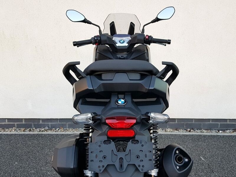 More views of BMW C400X