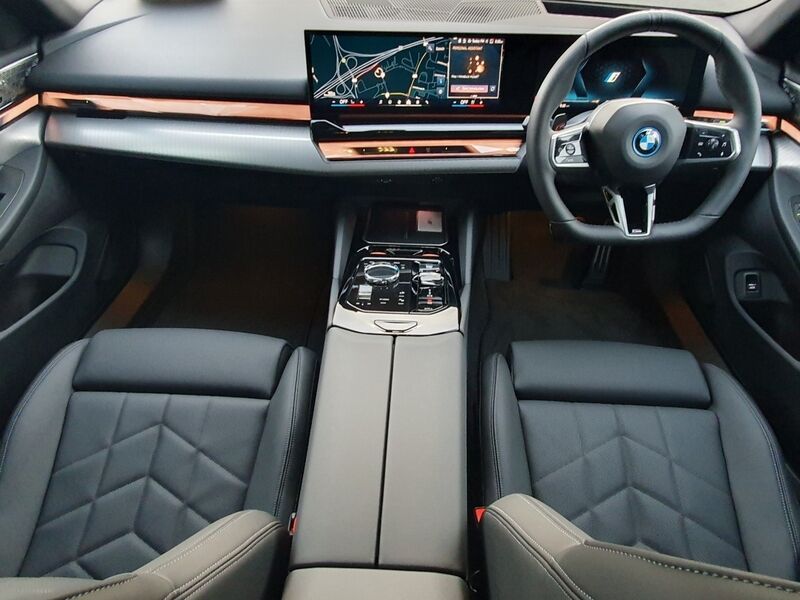 More views of BMW i5