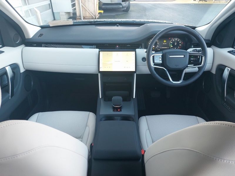 More views of Land Rover Discovery Sport