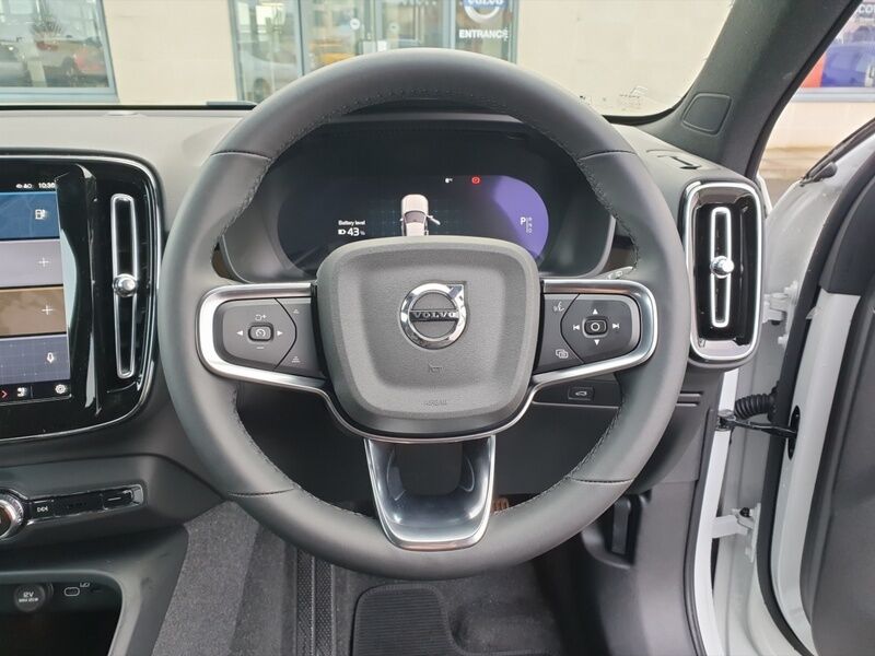 More views of Volvo XC40