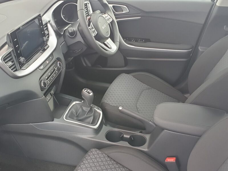 More views of Kia Ceed