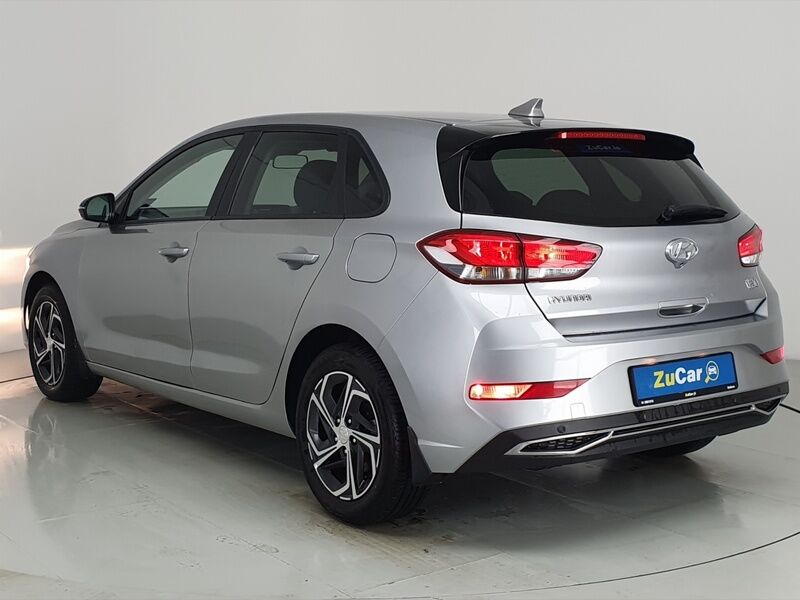 More views of Hyundai i30