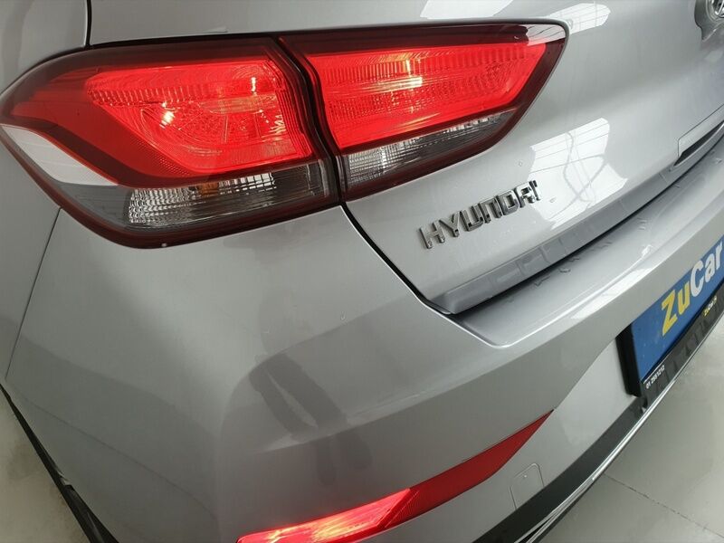 More views of Hyundai i30