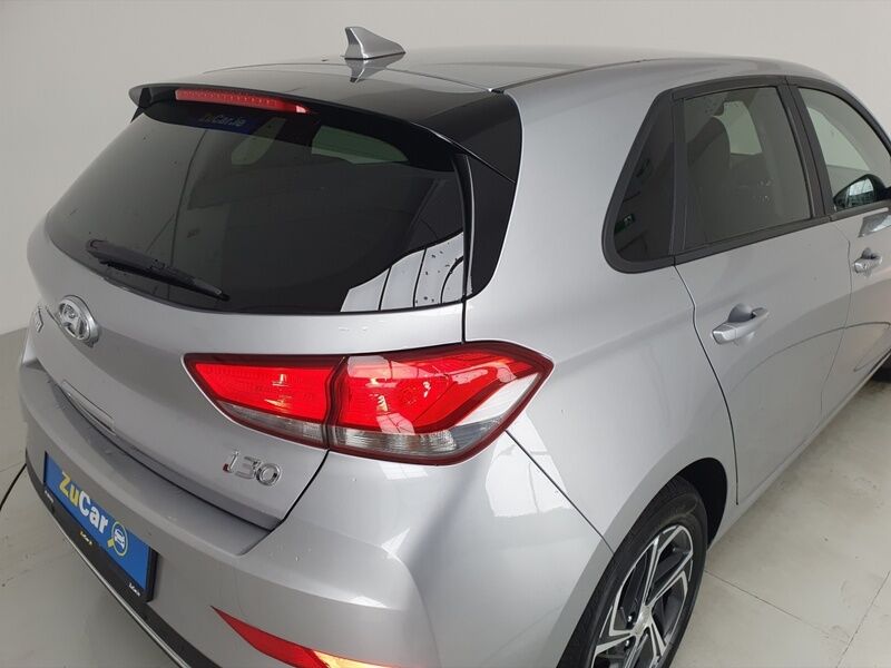 More views of Hyundai i30