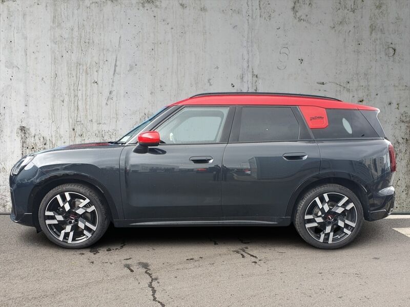 More views of MINI countryman