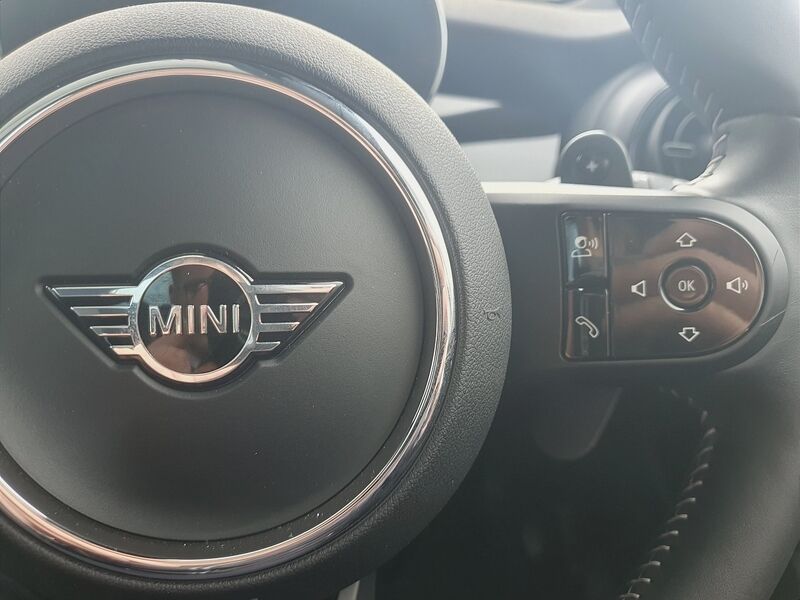 More views of MINI hatch