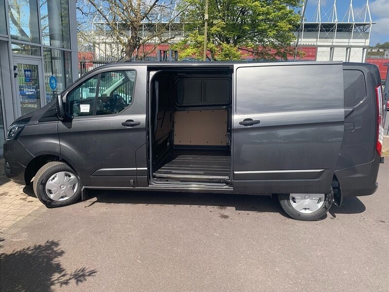 More views of Ford Transit Custom