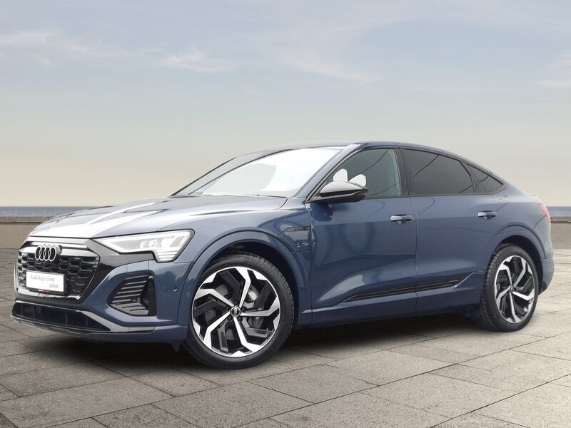 More views of Audi Q8 e-tron