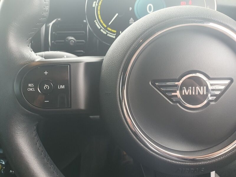 More views of MINI Hatch