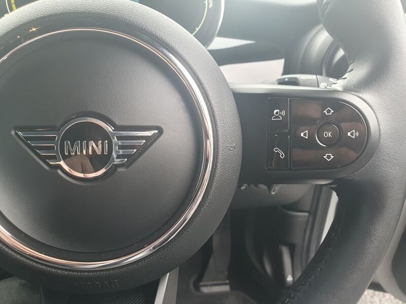 More views of MINI Hatch