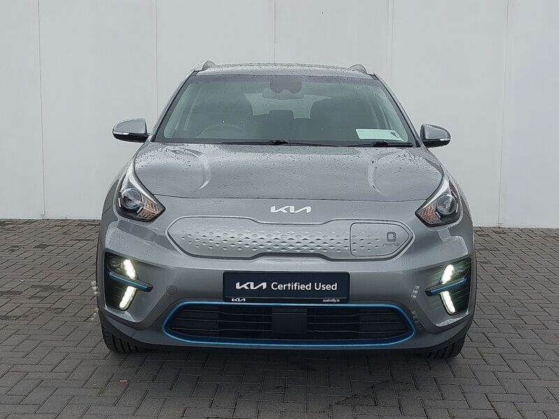 More views of Kia Niro