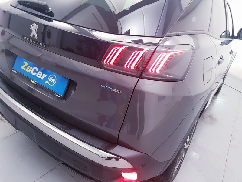 More views of Peugeot 3008