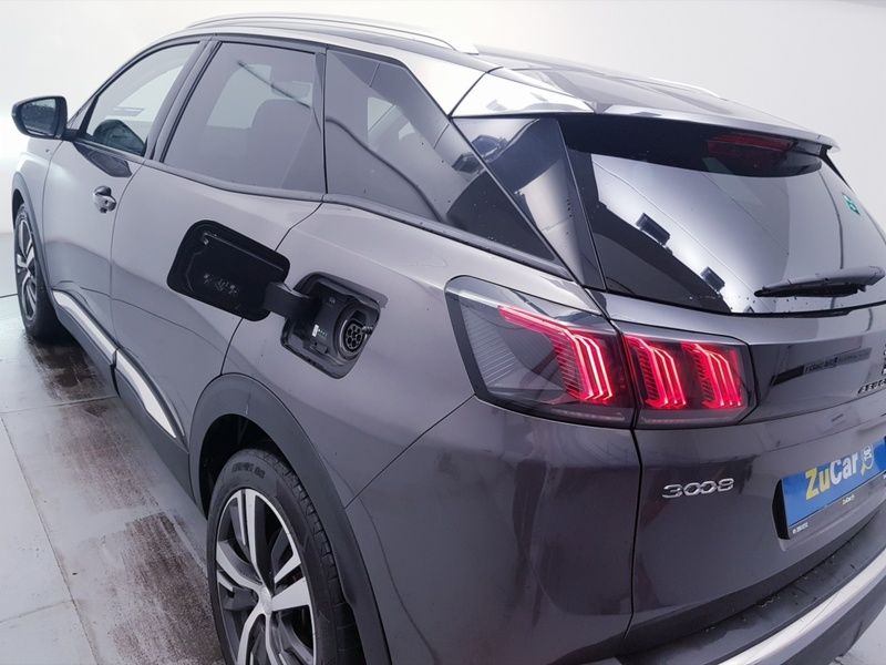 More views of Peugeot 3008