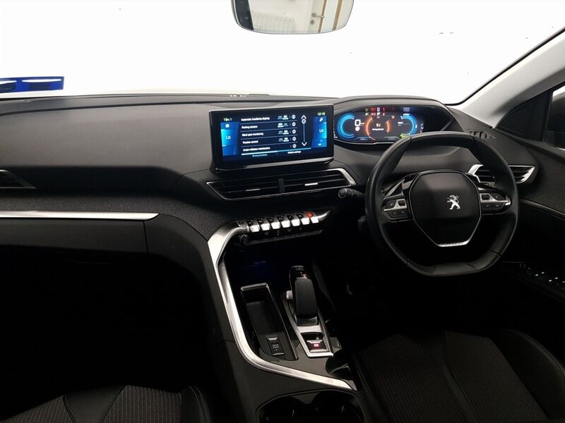 More views of Peugeot 3008