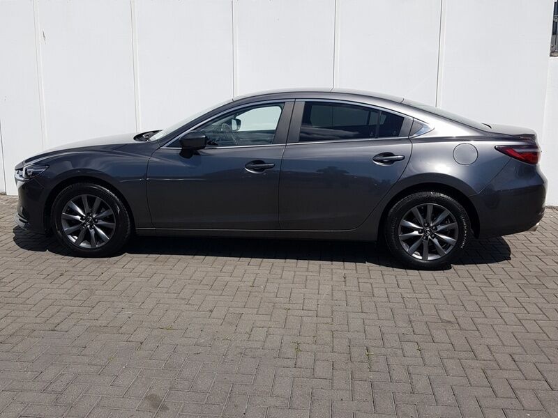 More views of Mazda 6