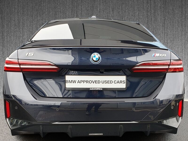 More views of BMW i5