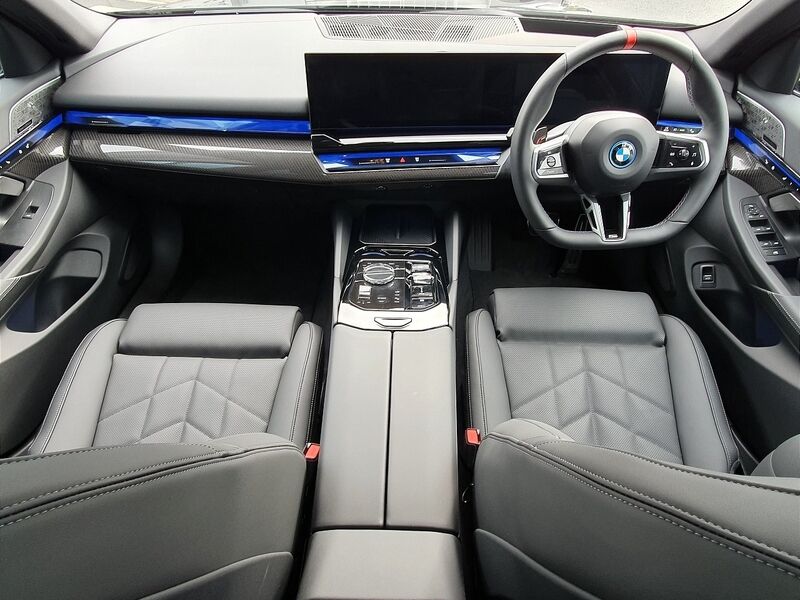 More views of BMW i5