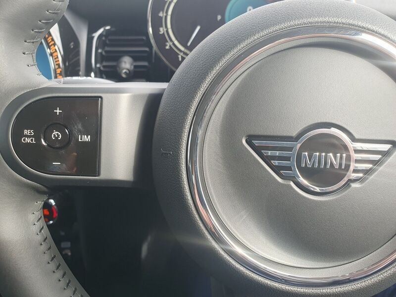 More views of MINI hatch