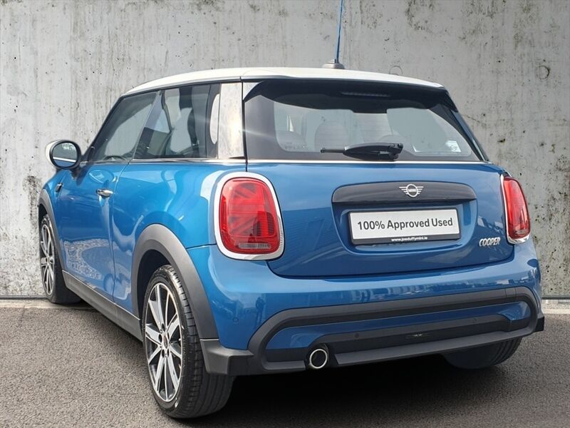 More views of MINI hatch