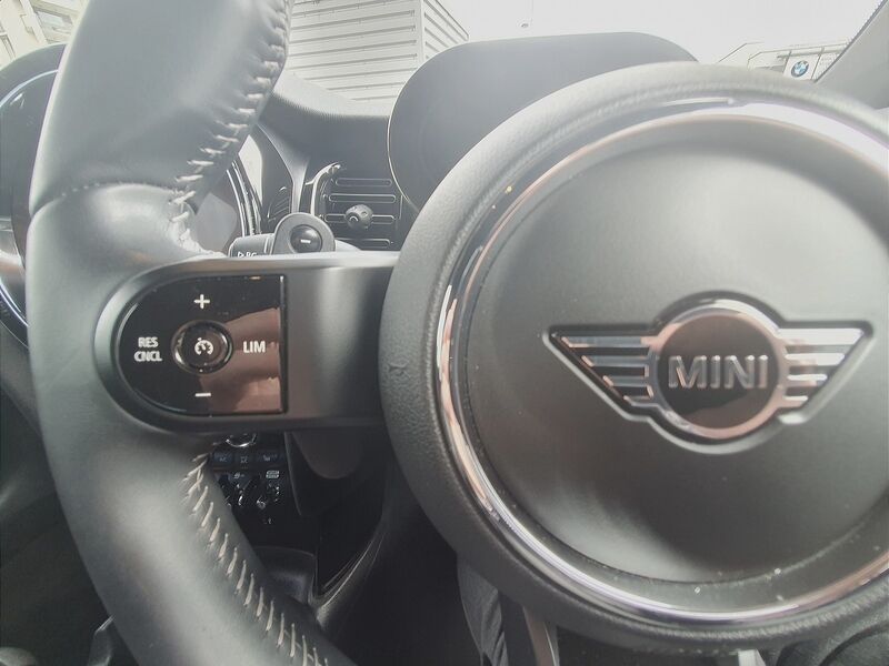 More views of MINI hatch