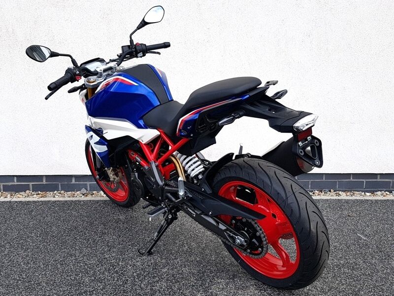 More views of BMW G310R