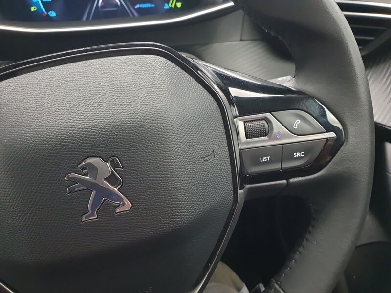 More views of Peugeot 2008