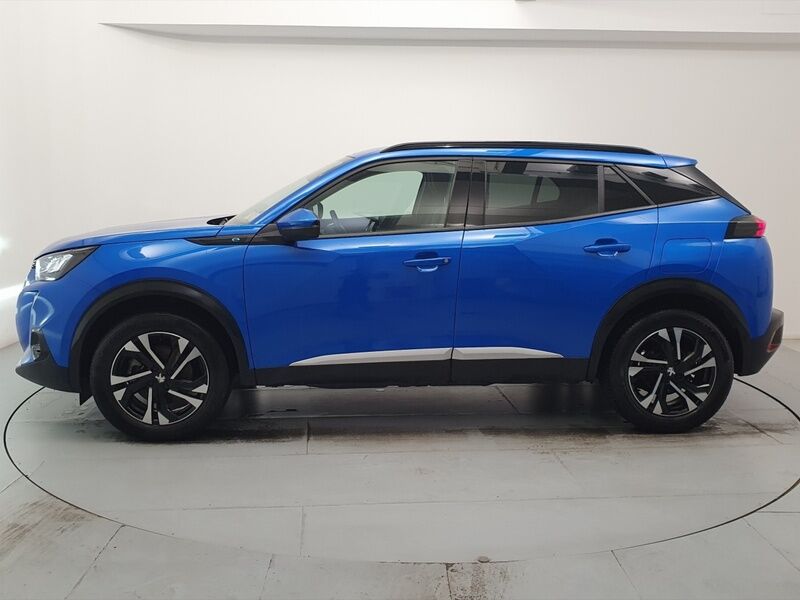 More views of Peugeot 2008