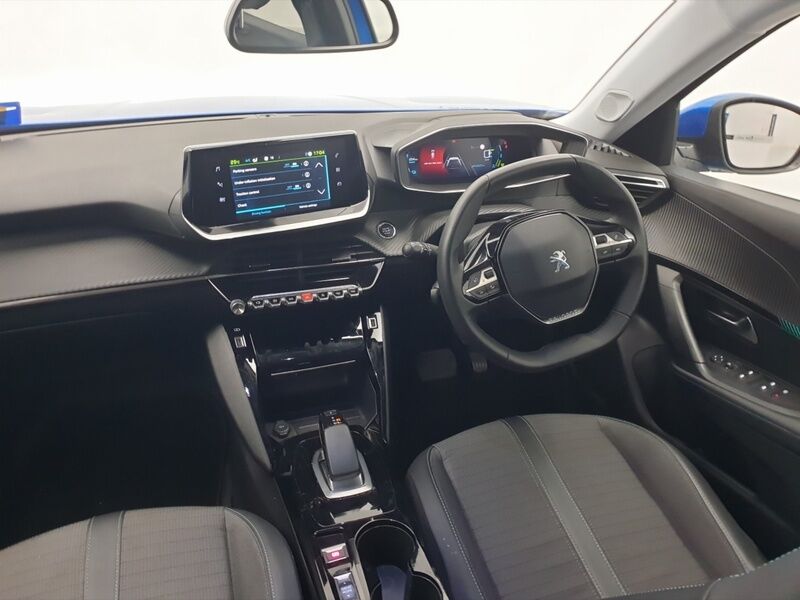 More views of Peugeot 2008