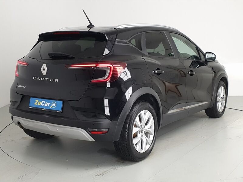 More views of Renault Captur