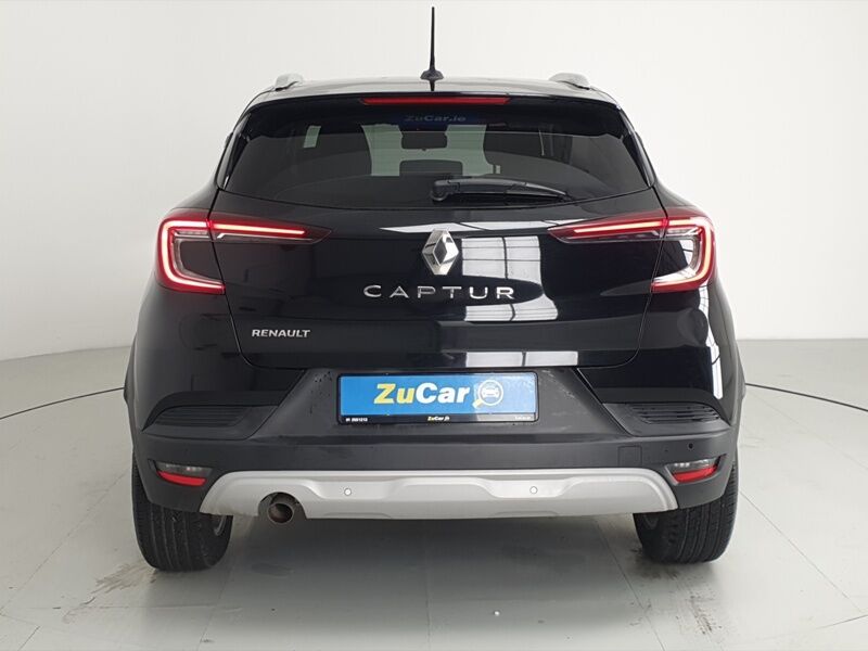 More views of Renault Captur