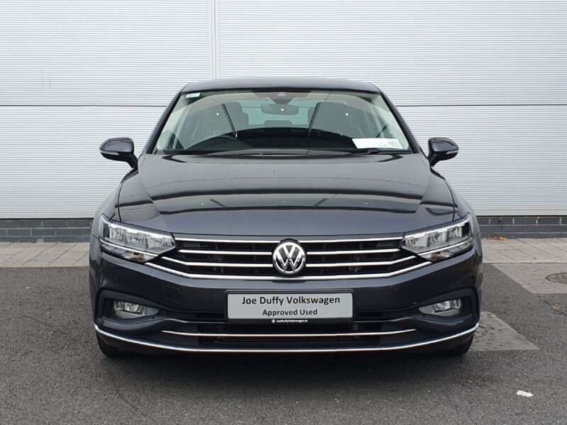 More views of Volkswagen Passat