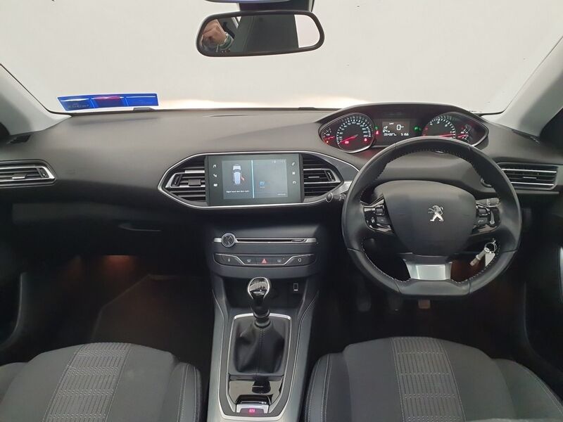 More views of Peugeot 308