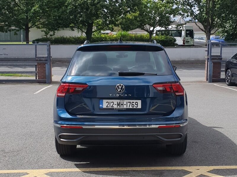 More views of Volkswagen Tiguan