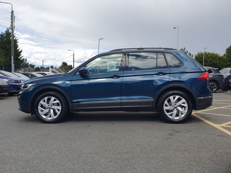 More views of Volkswagen Tiguan