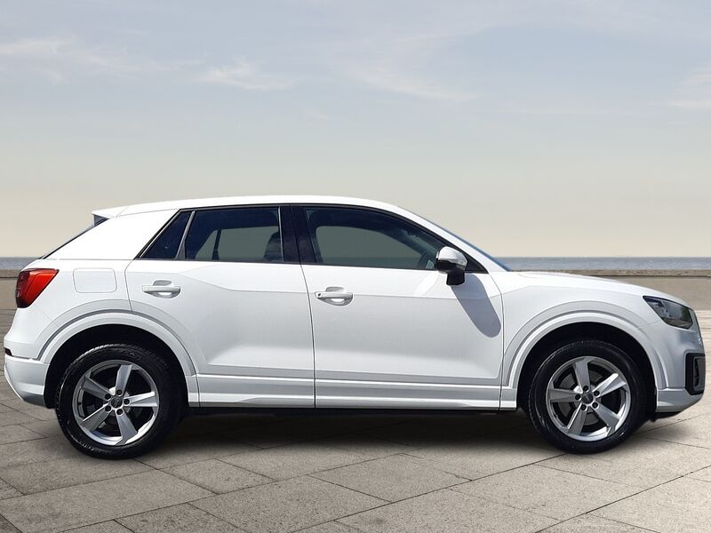 More views of Audi Q2