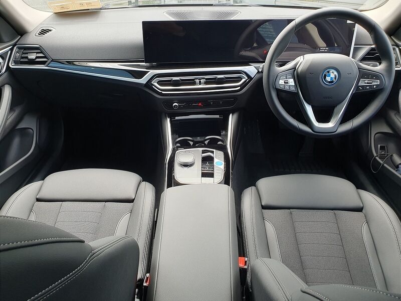 More views of BMW i4