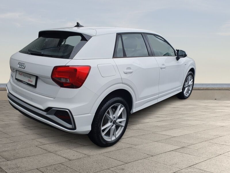 More views of Audi Q2