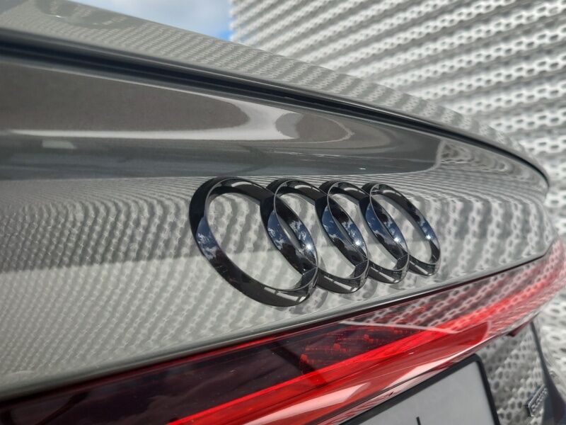 More views of Audi A7