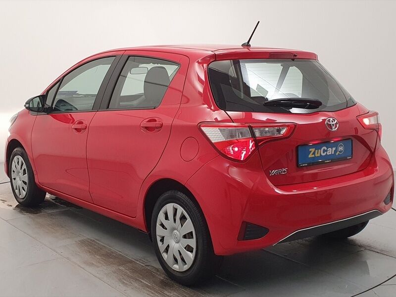 More views of Toyota Yaris