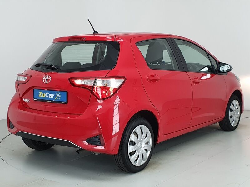 More views of Toyota Yaris