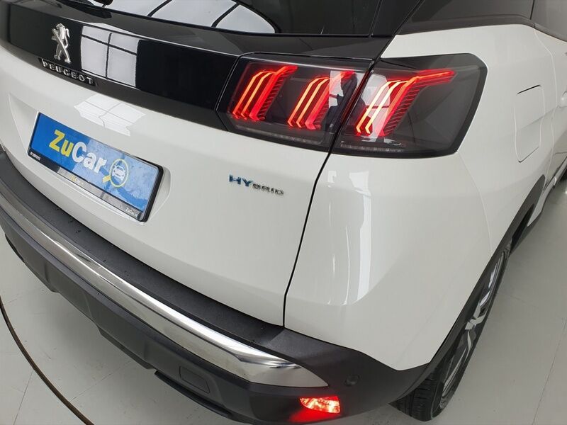 More views of Peugeot 3008