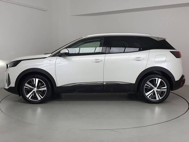 More views of Peugeot 3008