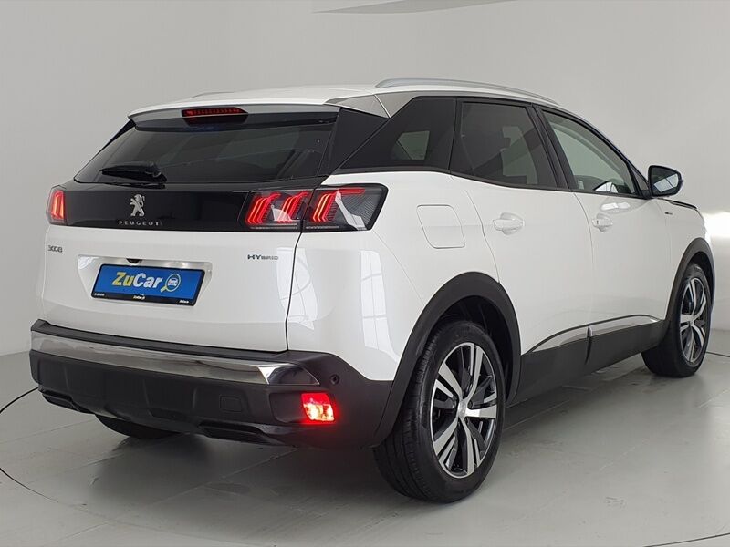 More views of Peugeot 3008