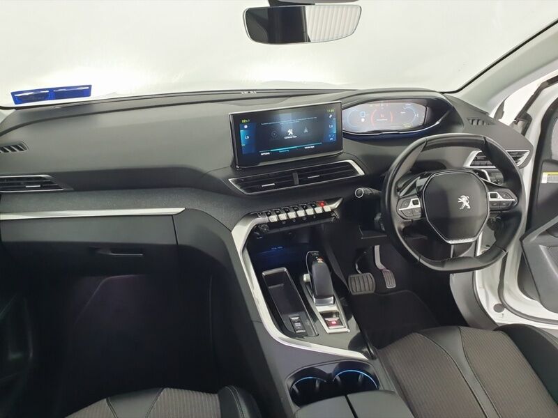 More views of Peugeot 3008