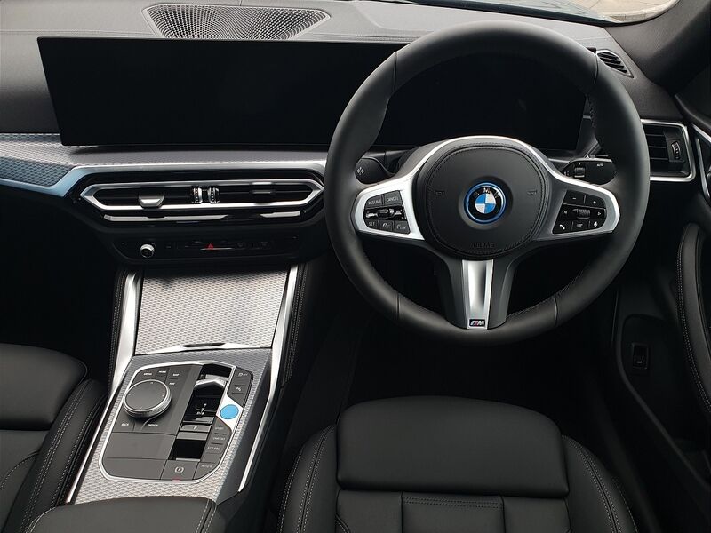 More views of BMW i4