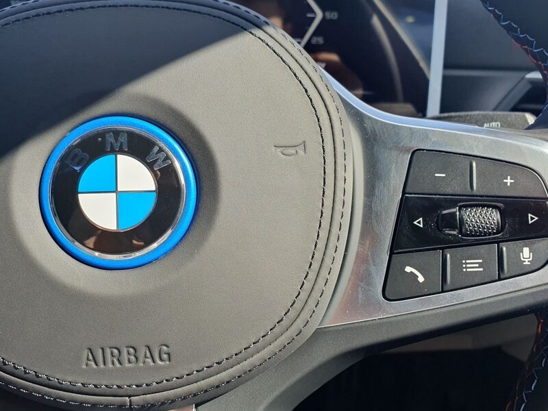 More views of BMW i4